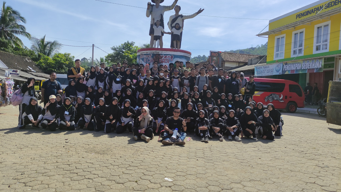 CMBBS Kunjungi Baduy dalam Rangka Projek P5 “Kearifan Lokal”