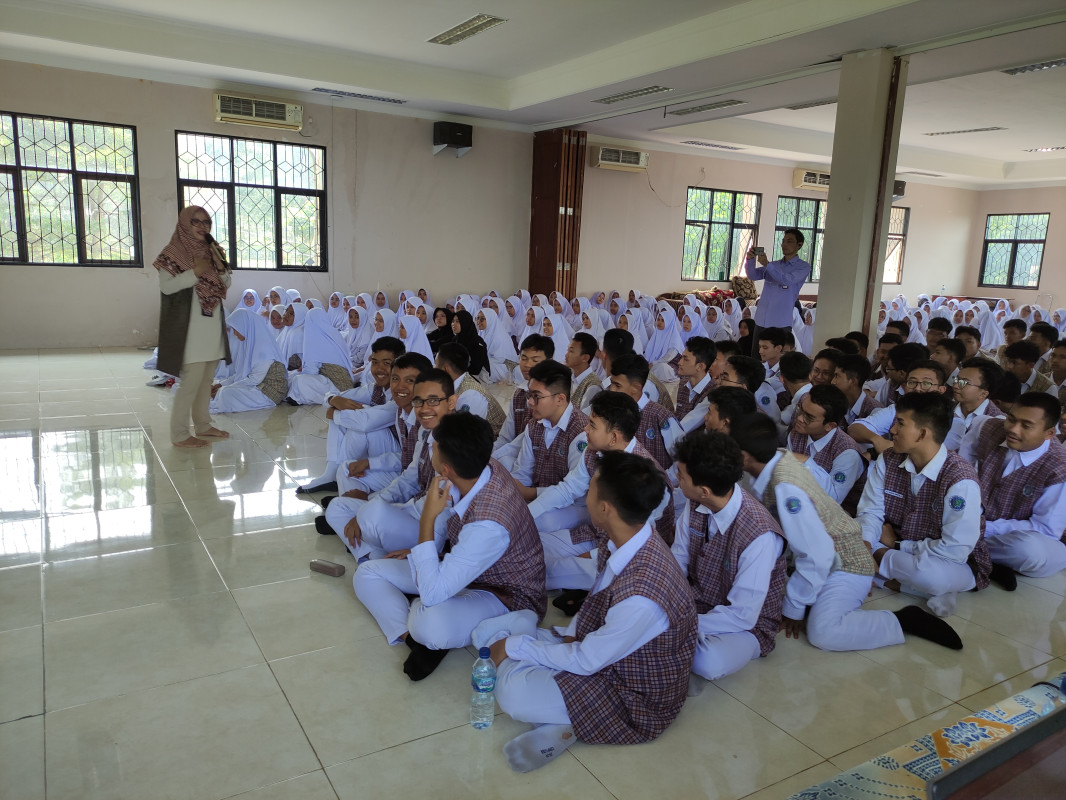 MANIFEST (Madanian Introduction Festival) 2023, Mengenal Lebih Dekat CMBBS